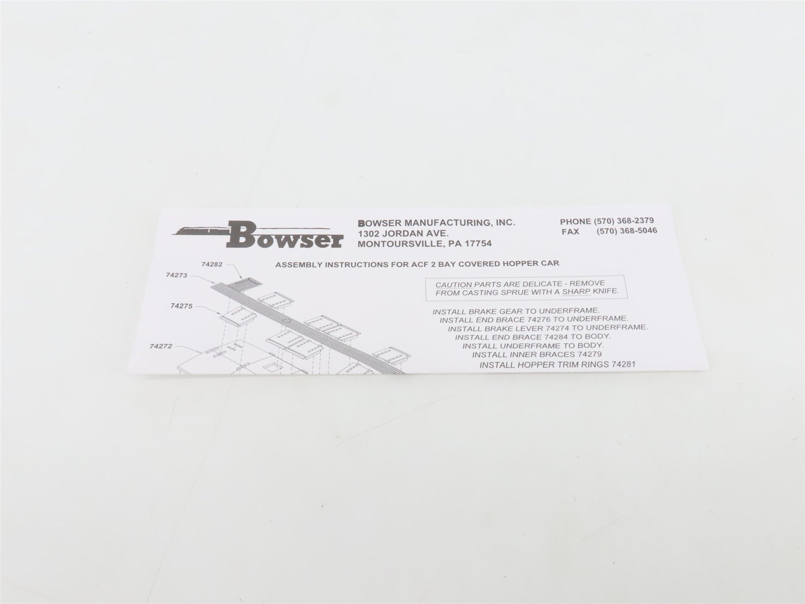 HO Scale Bowser 56136 SP Southern Pacific 2-Bay Covered Hopper #400038 -Upgraded