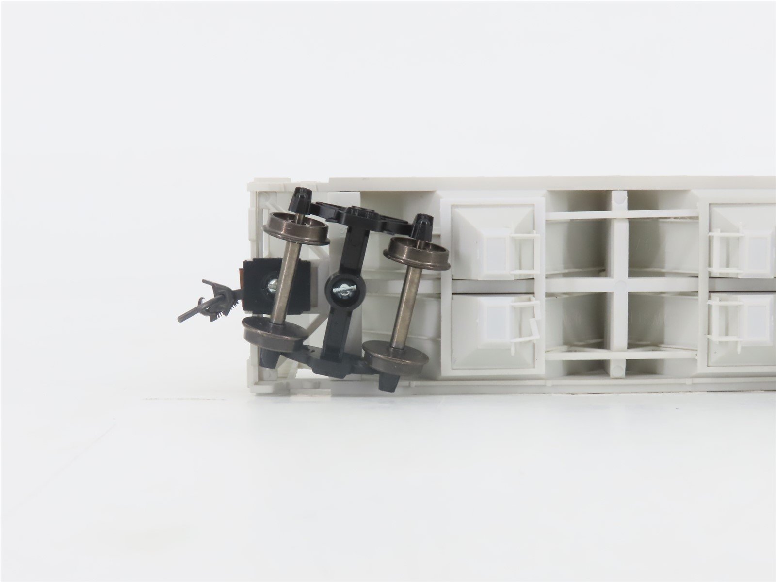 HO Scale Bowser 56110 SSW Cotton Belt 2-Bay Covered Hopper #77027 -Upgraded