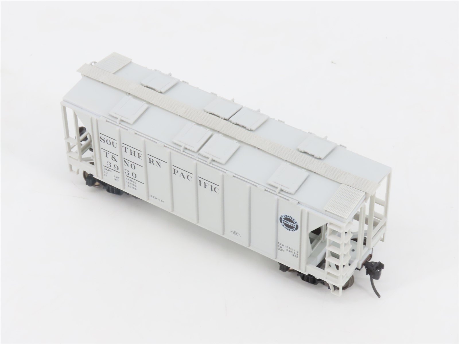 HO Bowser 56125 T&NO SP Southern Pacific 2-Bay Covered Hopper #3930 - Upgraded
