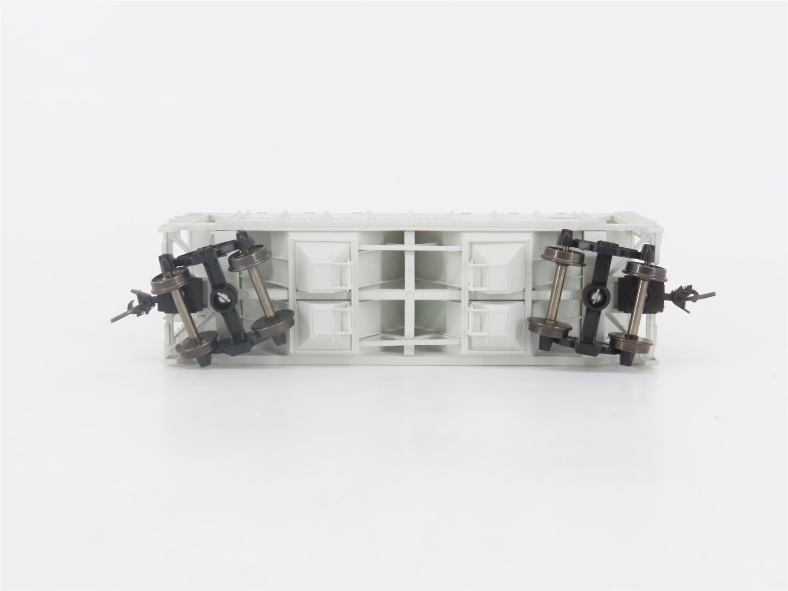 HO Scale Bowser 56109 SP Southern Pacific 2-Bay Covered Hopper #90612 -Upgraded