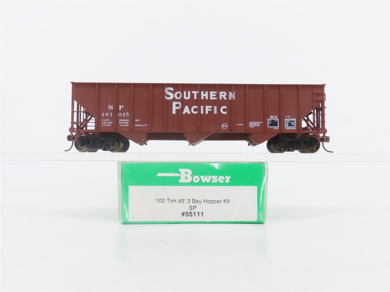 HO Scale Bowser 55111 SP Southern Pacific 45' 3-Bay Hopper #481045 - Upgraded