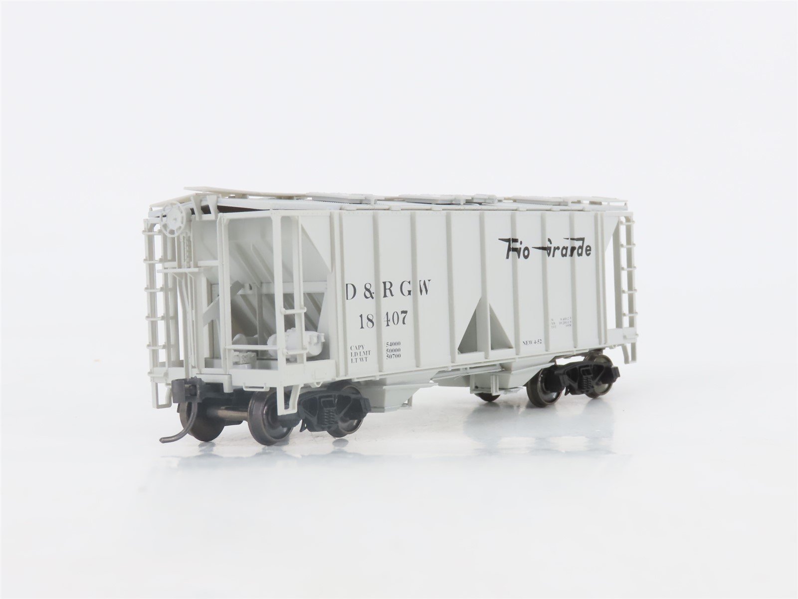 HO Scale Bowser 55615 D&RGW Rio Grande 2-Bay Covered Hopper #18407 - Upgraded