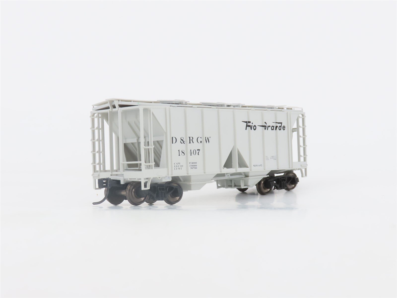 HO Scale Bowser 55615 D&RGW Rio Grande 2-Bay Covered Hopper #18407 - Upgraded