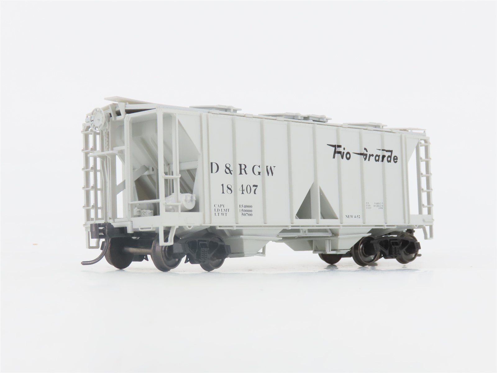 HO Scale Bowser 55615 D&RGW Rio Grande 2-Bay Covered Hopper #18407 - Upgraded