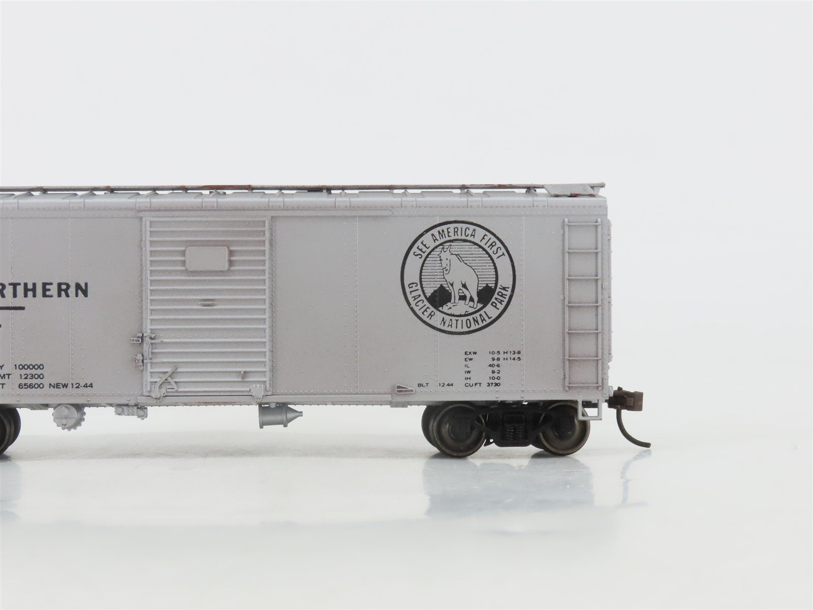 HO Bowser English's 3-1018 GN Glacier National Park 40' Box Car #2529 - Upgraded