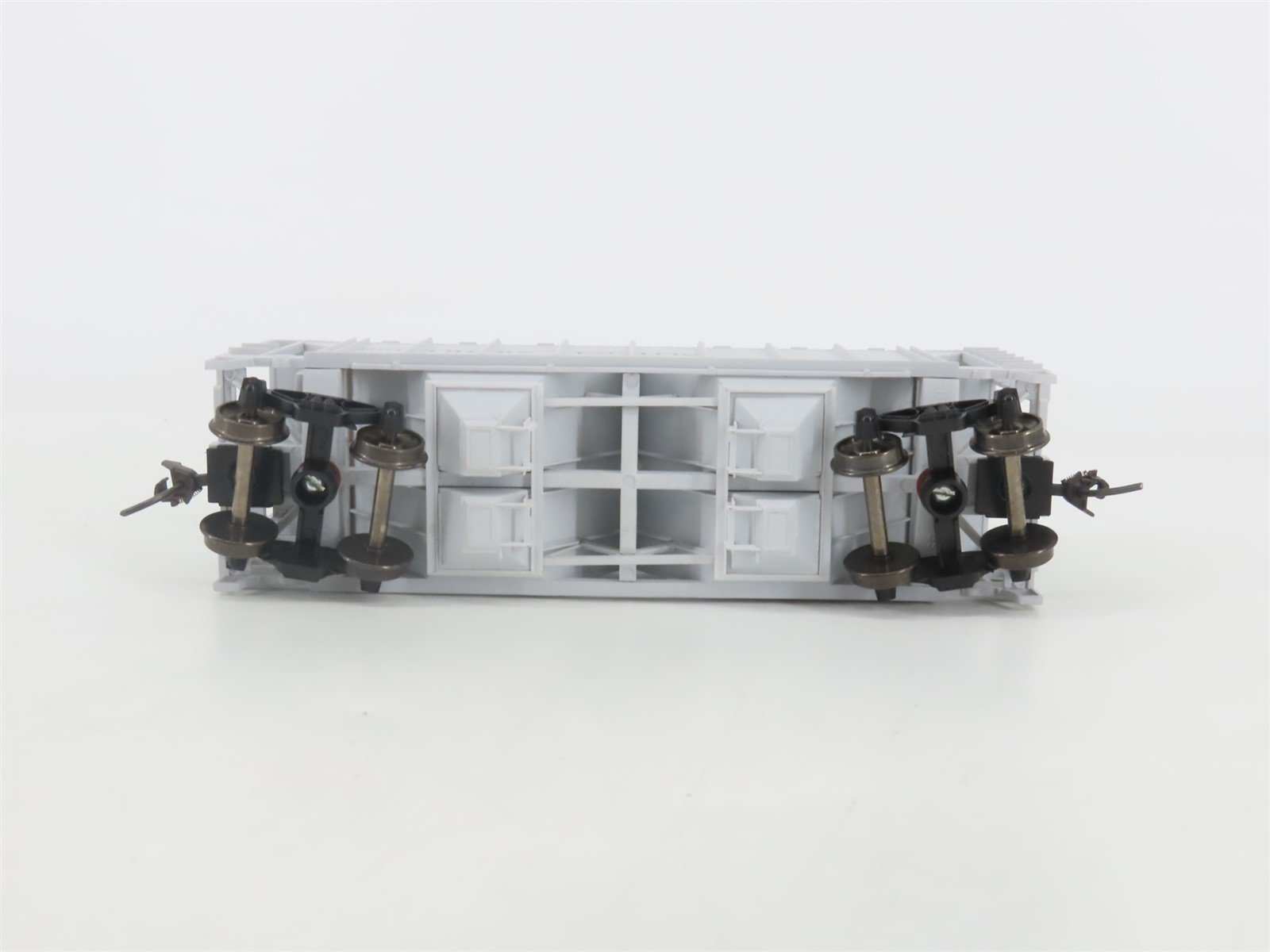 HO Scale Bowser 55800 SP Southern Pacific 2-Bay Covered Hopper #165050 -Upgraded
