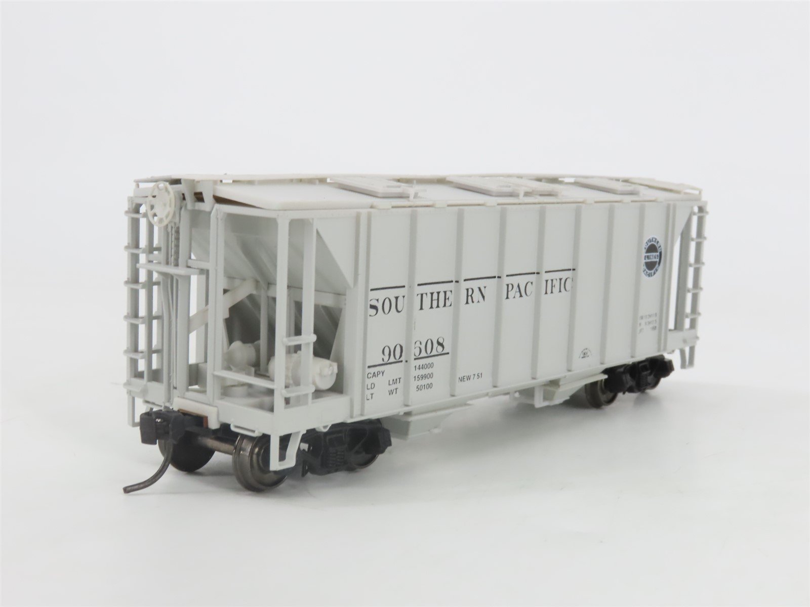 HO Scale Bowser 56109 SP Southern Pacific 2-Bay Covered Hopper #90608 -Upgraded