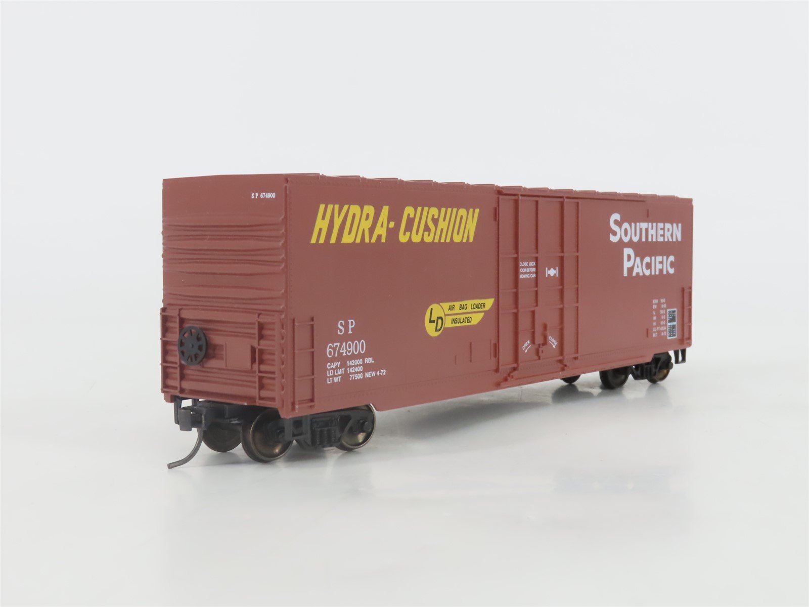 HO Roundhouse 01766 SP Southern Pacific 50' Hi-Cube Box Car #674900 - Upgraded