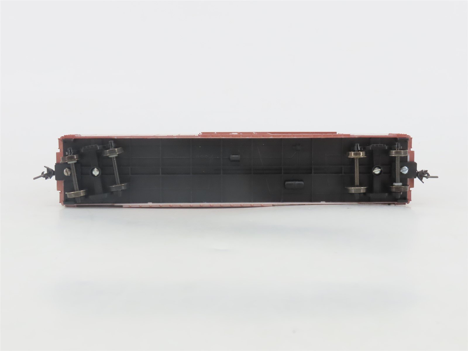 HO Roundhouse 01766 SP Southern Pacific 50' Hi-Cube Box Car #674900 - Upgraded