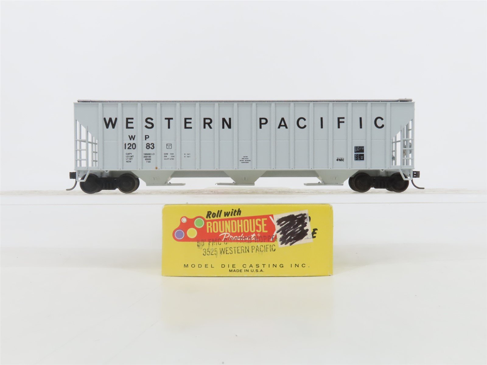 HO Roundhouse 3525 WP Western Pacific 50' Covered 3-Bay Hopper #12083 - Upgraded