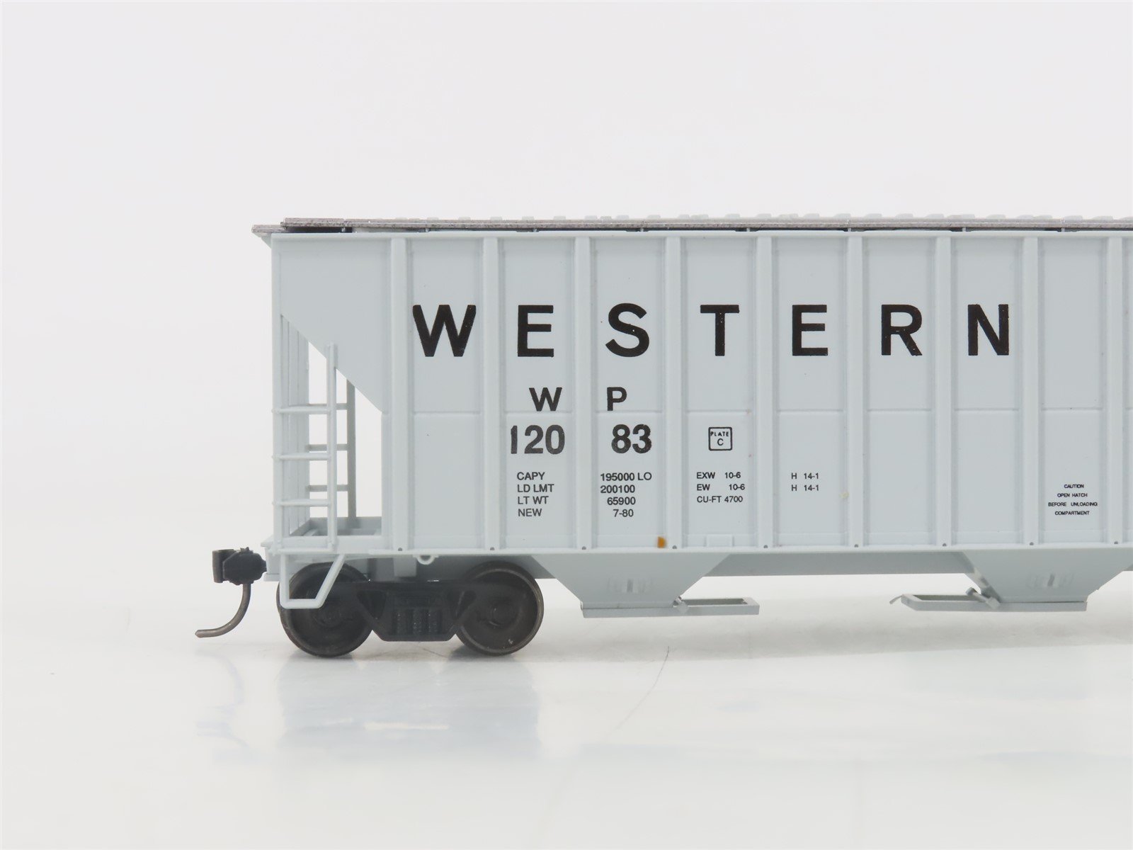 HO Roundhouse 3525 WP Western Pacific 50' Covered 3-Bay Hopper #12083 - Upgraded