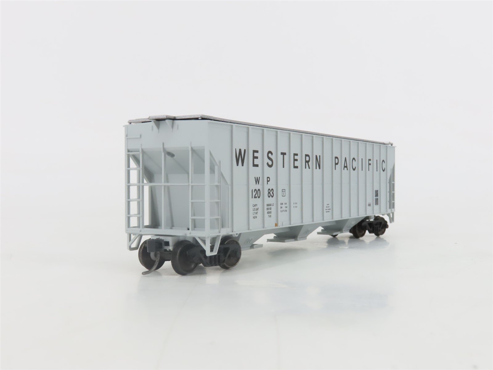 HO Roundhouse 3525 WP Western Pacific 50' Covered 3-Bay Hopper #12083 - Upgraded