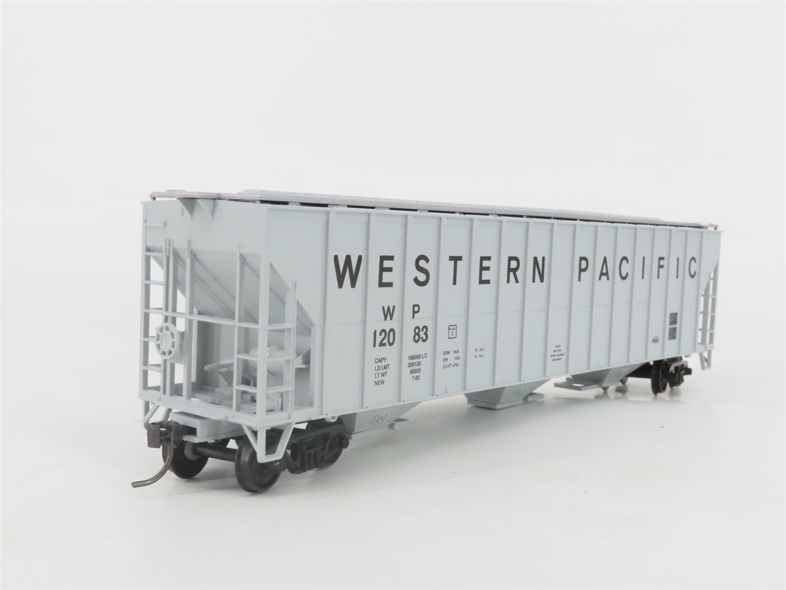 HO Roundhouse 3525 WP Western Pacific 50' Covered 3-Bay Hopper #12083 - Upgraded