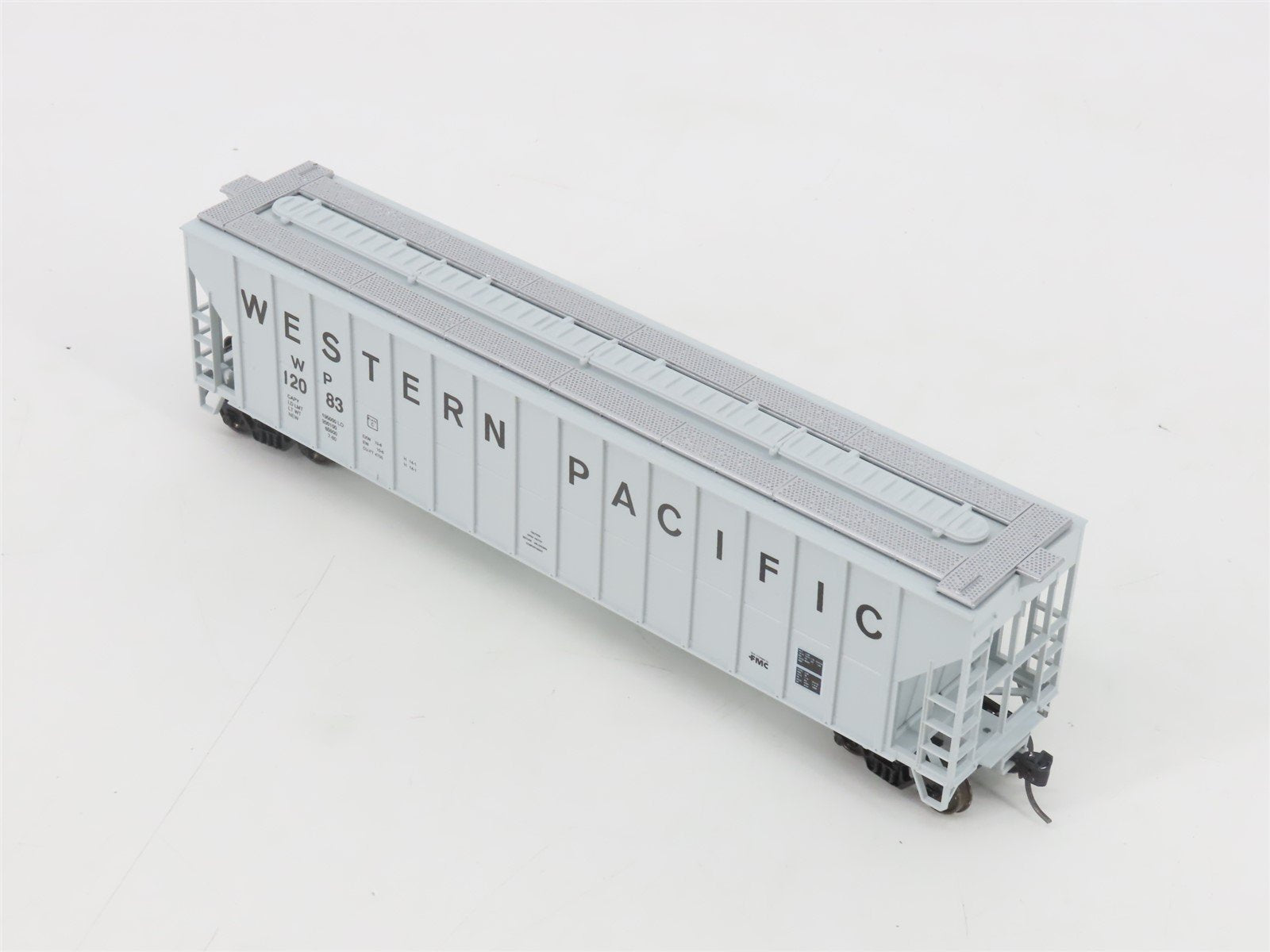 HO Roundhouse 3525 WP Western Pacific 50' Covered 3-Bay Hopper #12083 - Upgraded