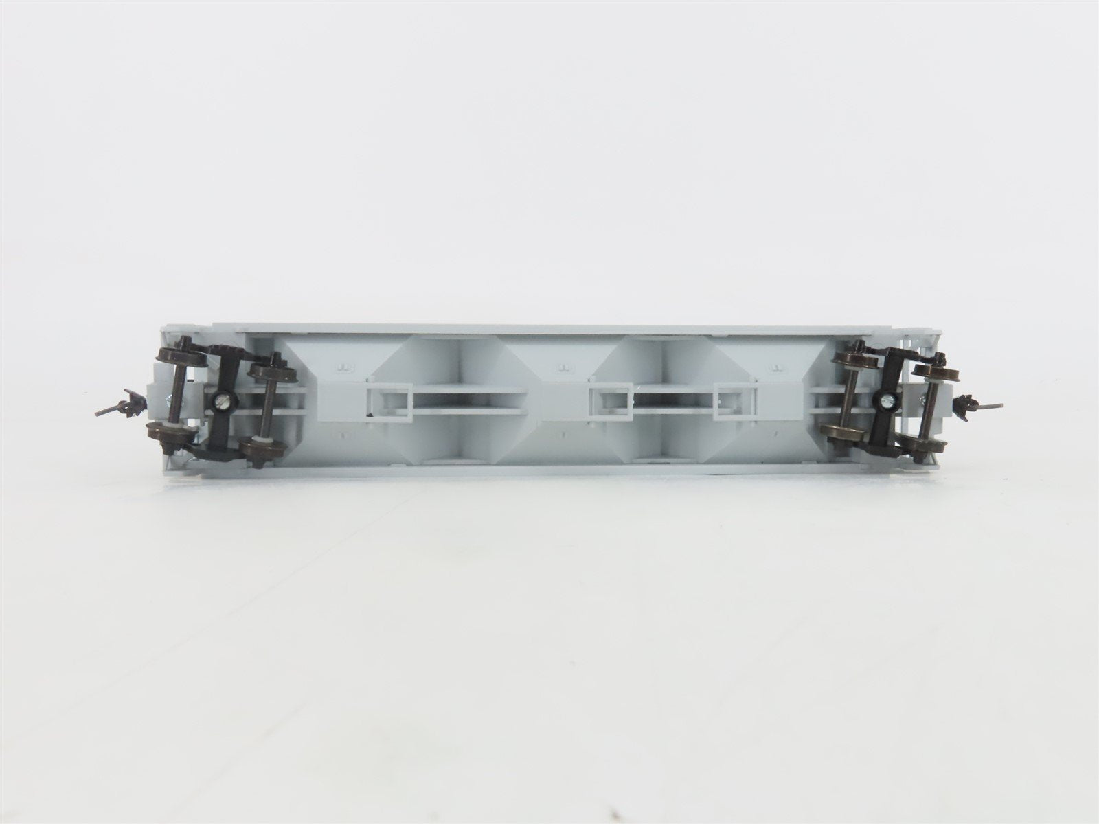 HO Roundhouse 3525 WP Western Pacific 50' Covered 3-Bay Hopper #12083 - Upgraded