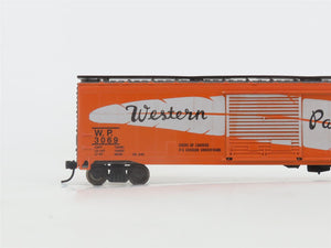 HO Scale Roundhouse 1220 WP Western Pacific Feather 50' Box Car #3069 -Upgraded