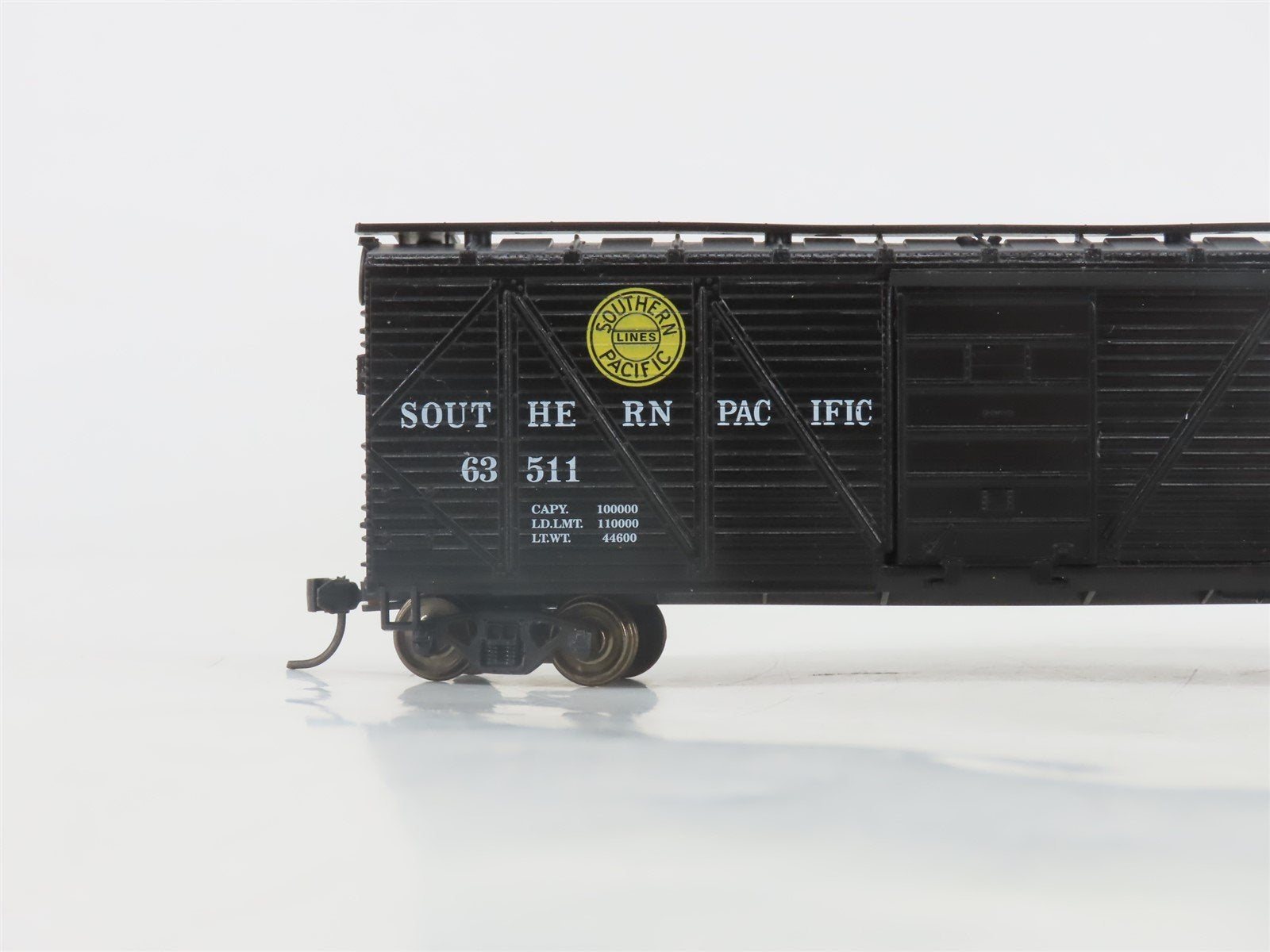 HO Roundhouse 1096 SP Southern Pacific Overnight 40' Box Car #63511 - Upgraded