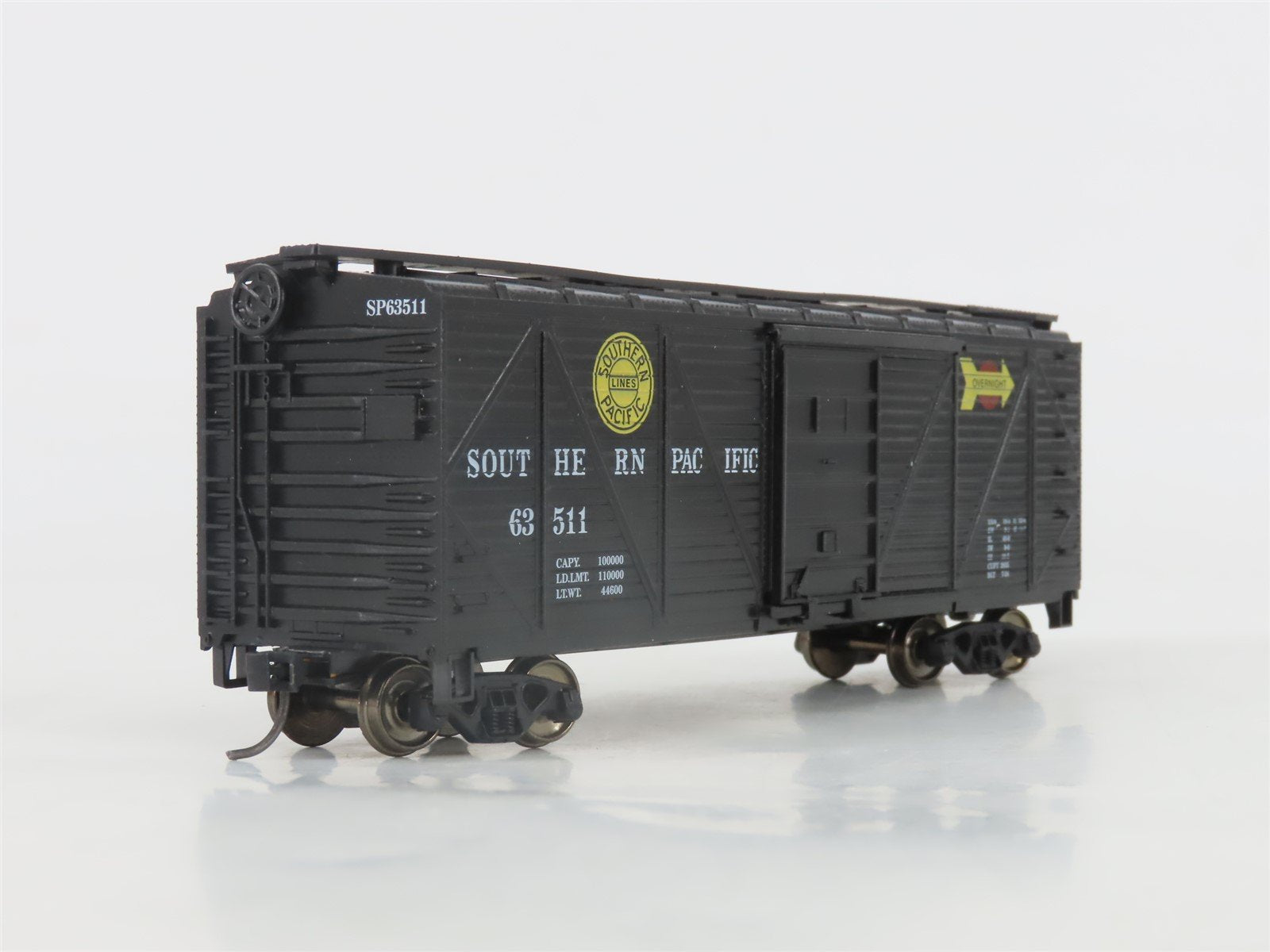 HO Roundhouse 1096 SP Southern Pacific Overnight 40' Box Car #63511 - Upgraded