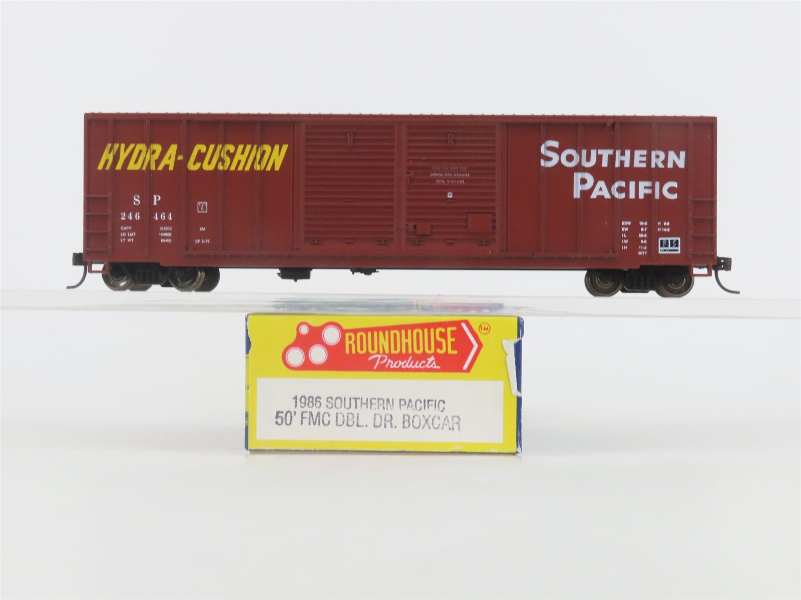 HO Scale Roundhouse 1986 SP Southern Pacific 50' Box Car #246464 - Upgraded