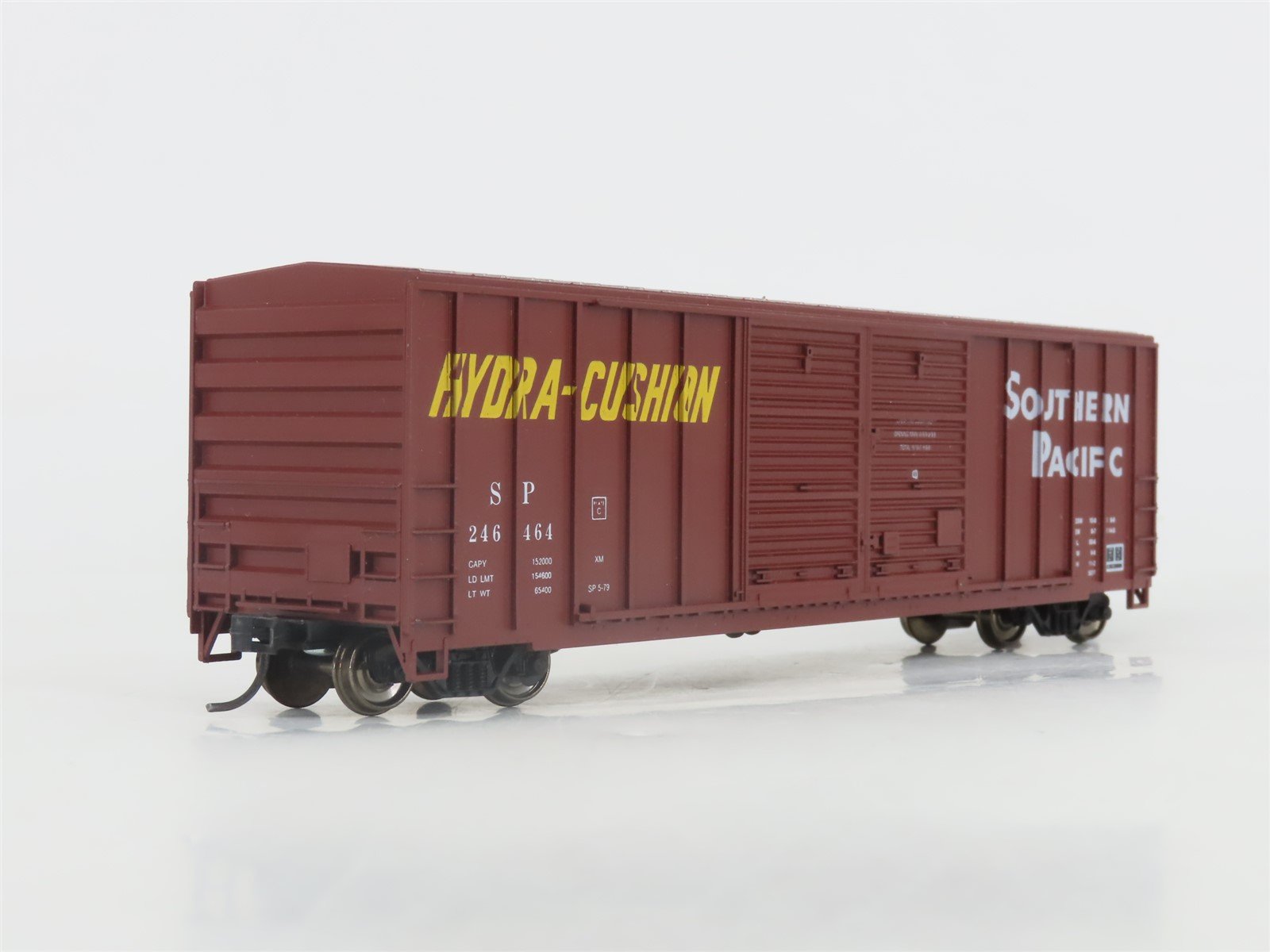 HO Scale Roundhouse 1986 SP Southern Pacific 50' Box Car #246464 - Upgraded