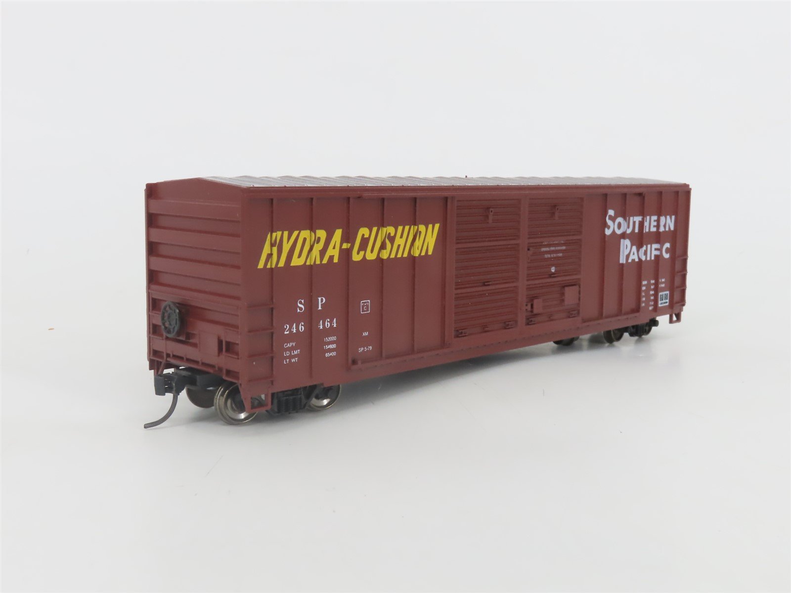 HO Scale Roundhouse 1986 SP Southern Pacific 50' Box Car #246464 - Upgraded