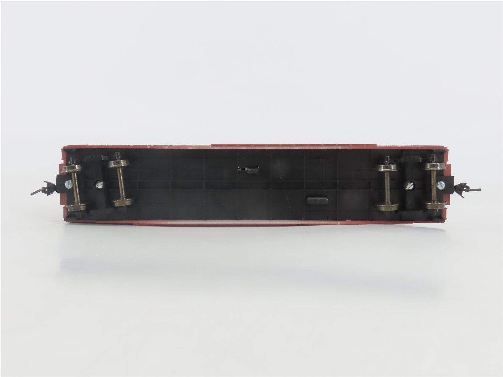 HO Scale Roundhouse 1804 SP Southern Pacific 50' Waffle Box Car #654056 Upgraded