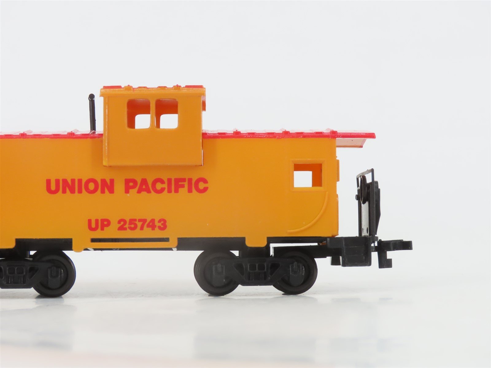 HO Scale Bachmann UP Union Pacific Railroad Cupola Caboose #25743