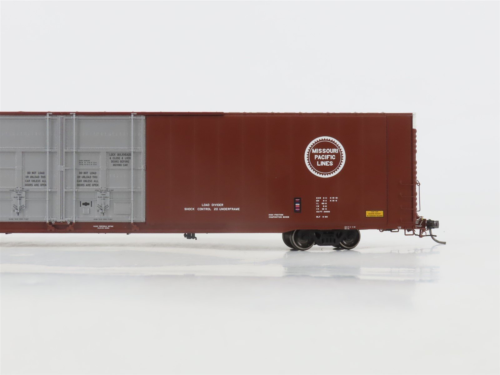 HO Scale Tangent 25031-05 MP Missouri Pacific 86' Plug Door Box Car #271650