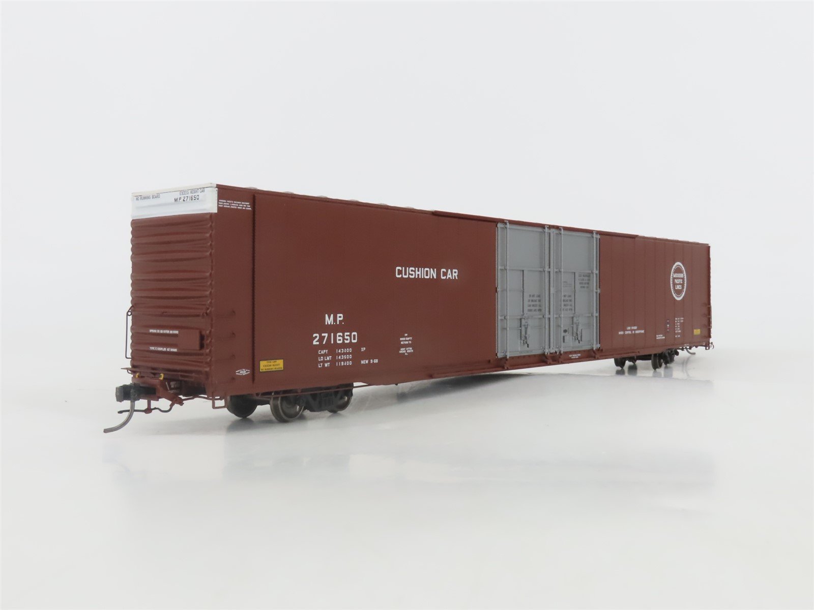 HO Scale Tangent 25031-05 MP Missouri Pacific 86' Plug Door Box Car #271650