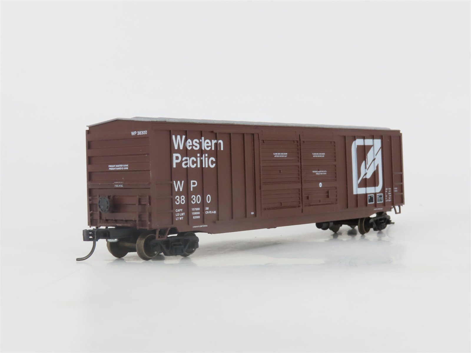 HO Scale LBF 1223 WP Western Pacific Feather 52' Double Door Box Car #38300