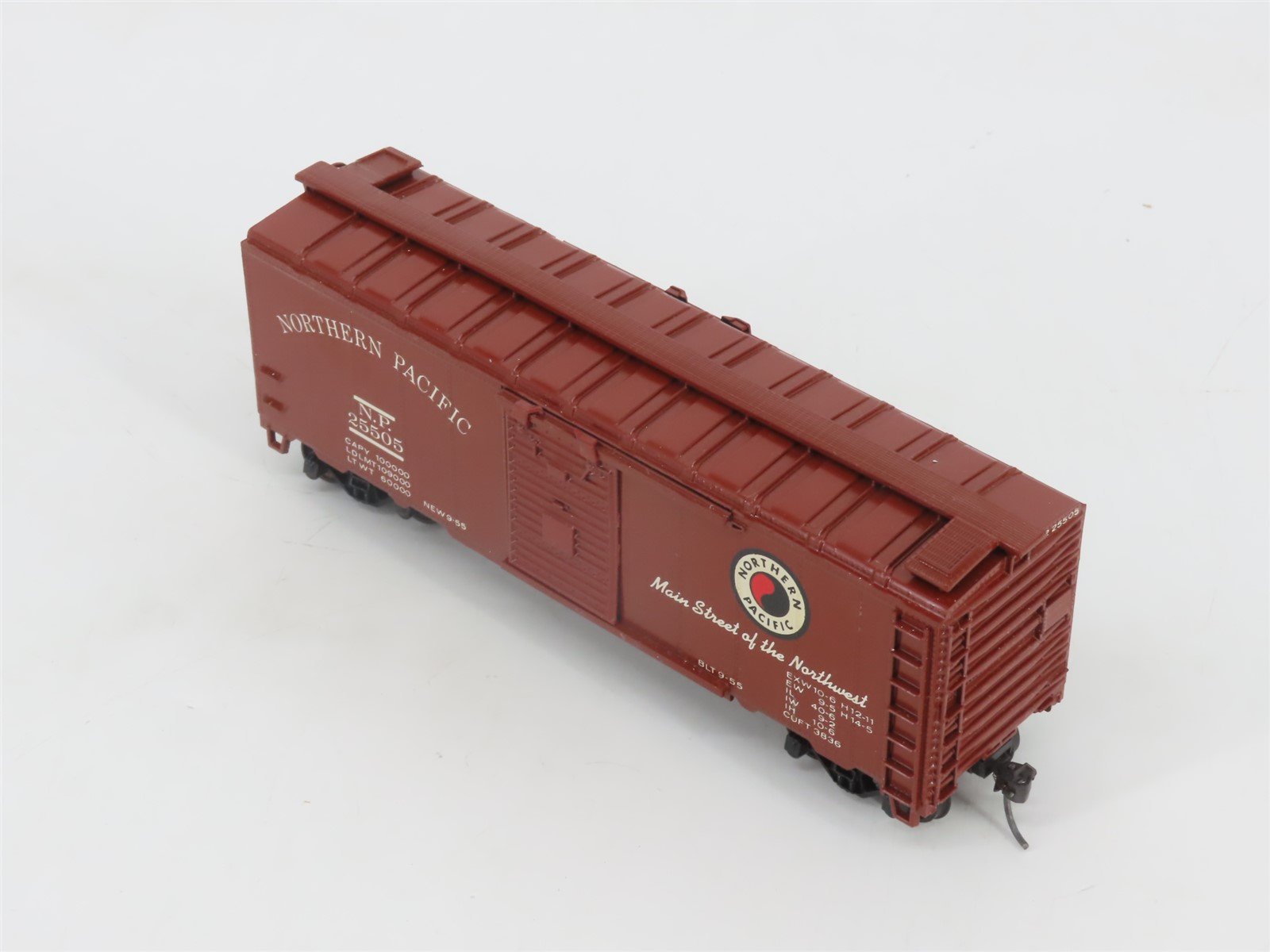 HO Scale Kar-Line NP Northern Pacific Railroad Single Door Box Car #25505