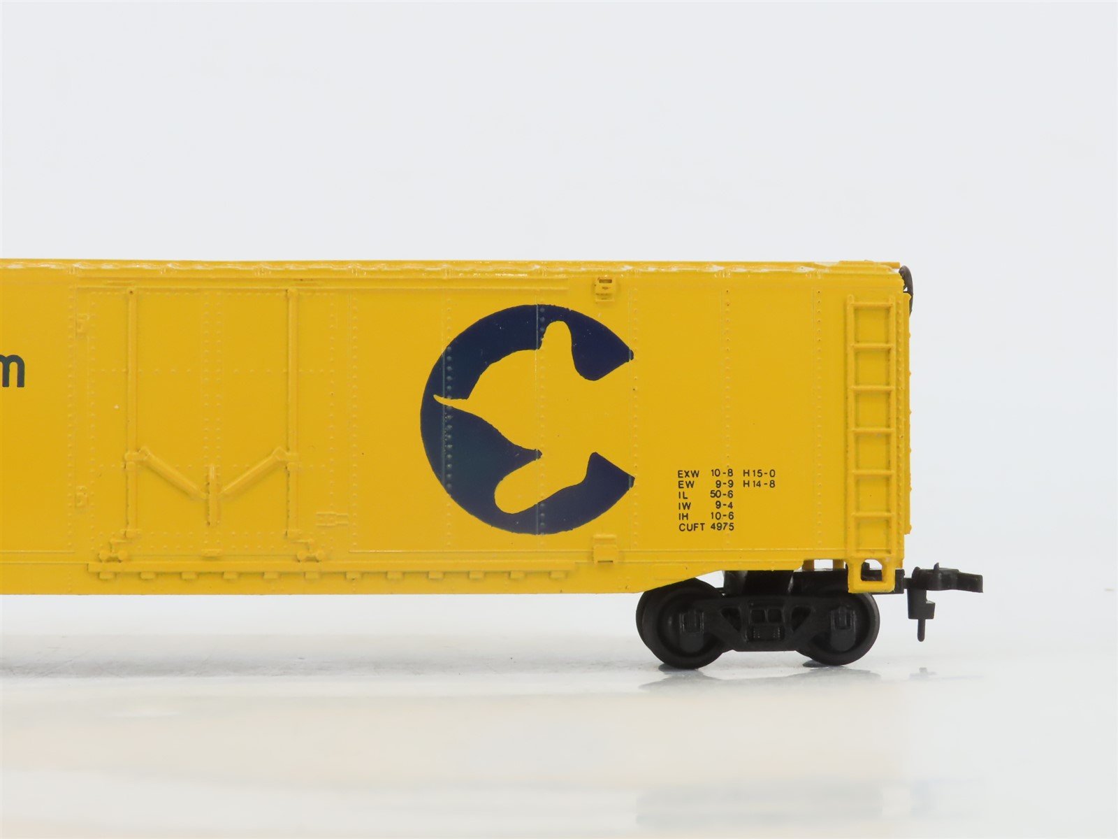 HO Scale Bachmann 43-1010-09 B&O Chessie System 51' Plug Door Box Car #11147