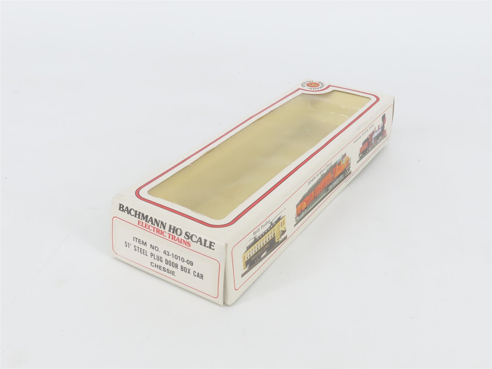 HO Scale Bachmann 43-1010-09 B&O Chessie System 51' Plug Door Box Car #11147