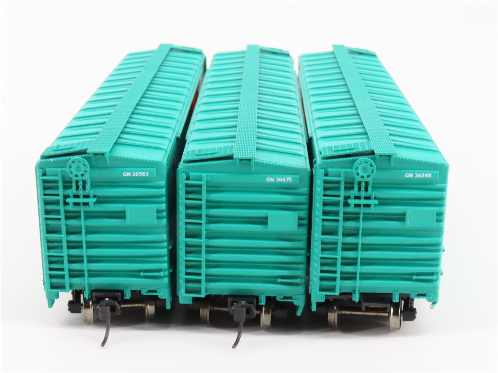 HO Scale Accurail 3358 GN Great Northern 