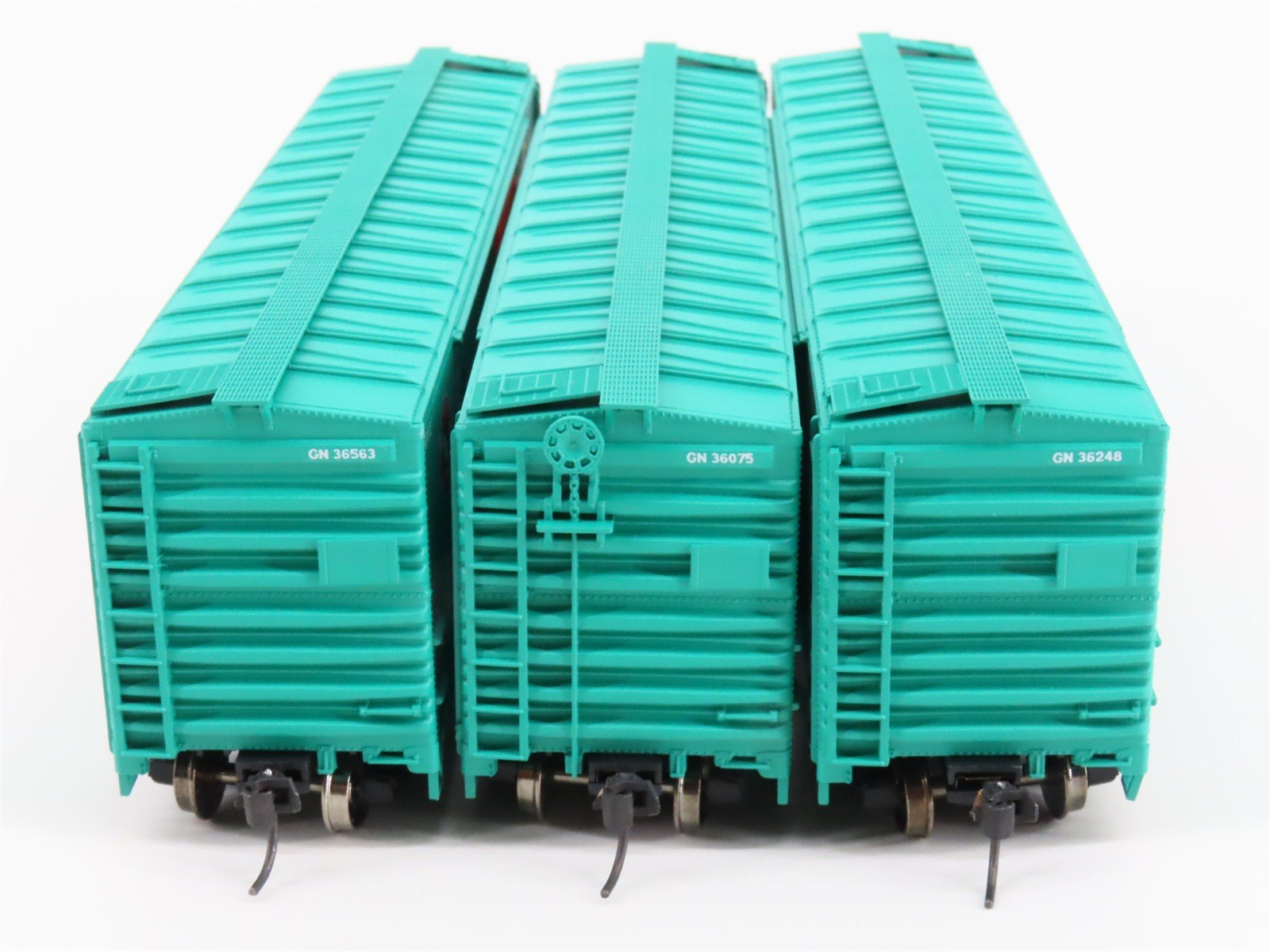 HO Scale Accurail 3358 GN Great Northern 