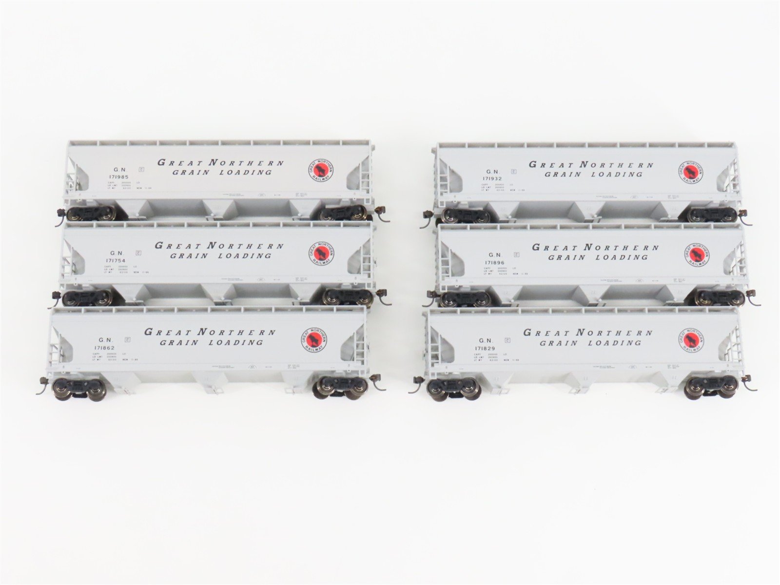 HO Scale Accurail/Digital Fox GN Great Northern 3-Bay Hopper 6-Pack - Upgraded