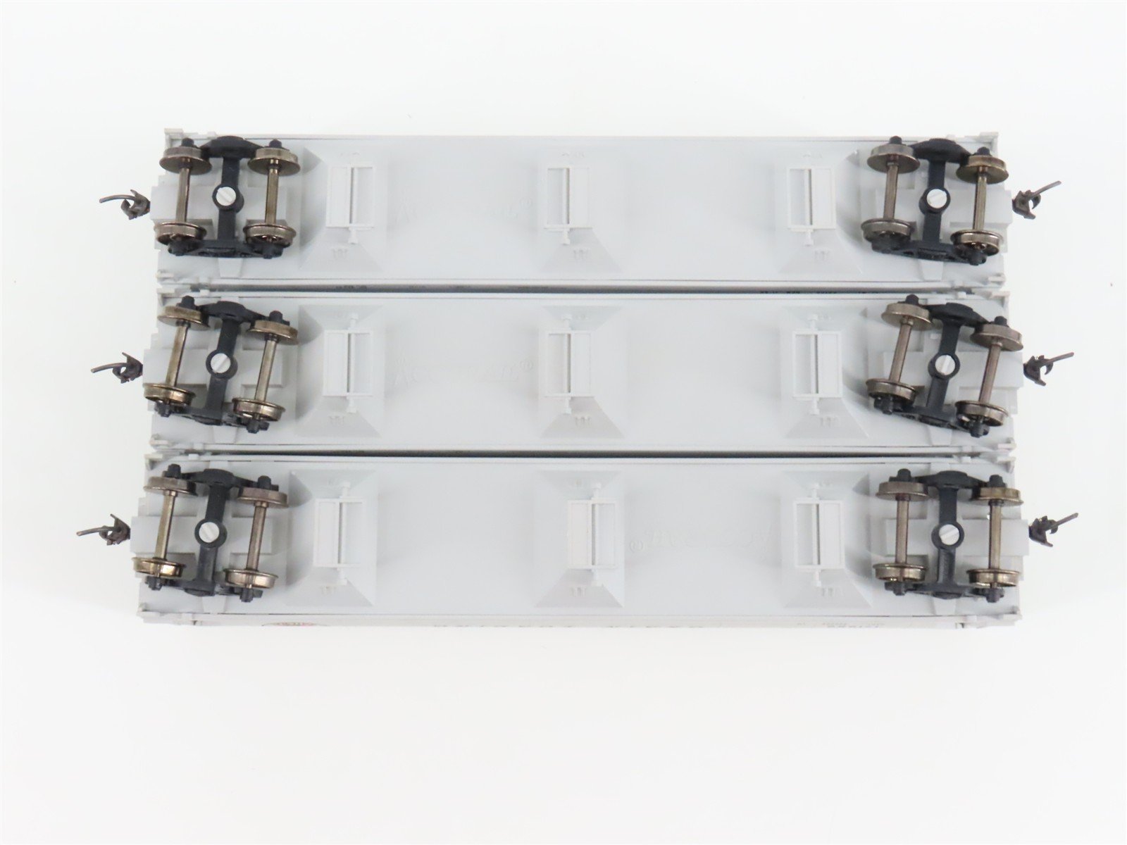 HO Scale Accurail/Digital Fox GN Great Northern 3-Bay Hopper 6-Pack - Upgraded