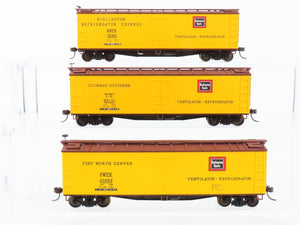 HO Scale Accurail 3339 Burlington Route 40' Wood Reefer 3-Pack - Upgraded