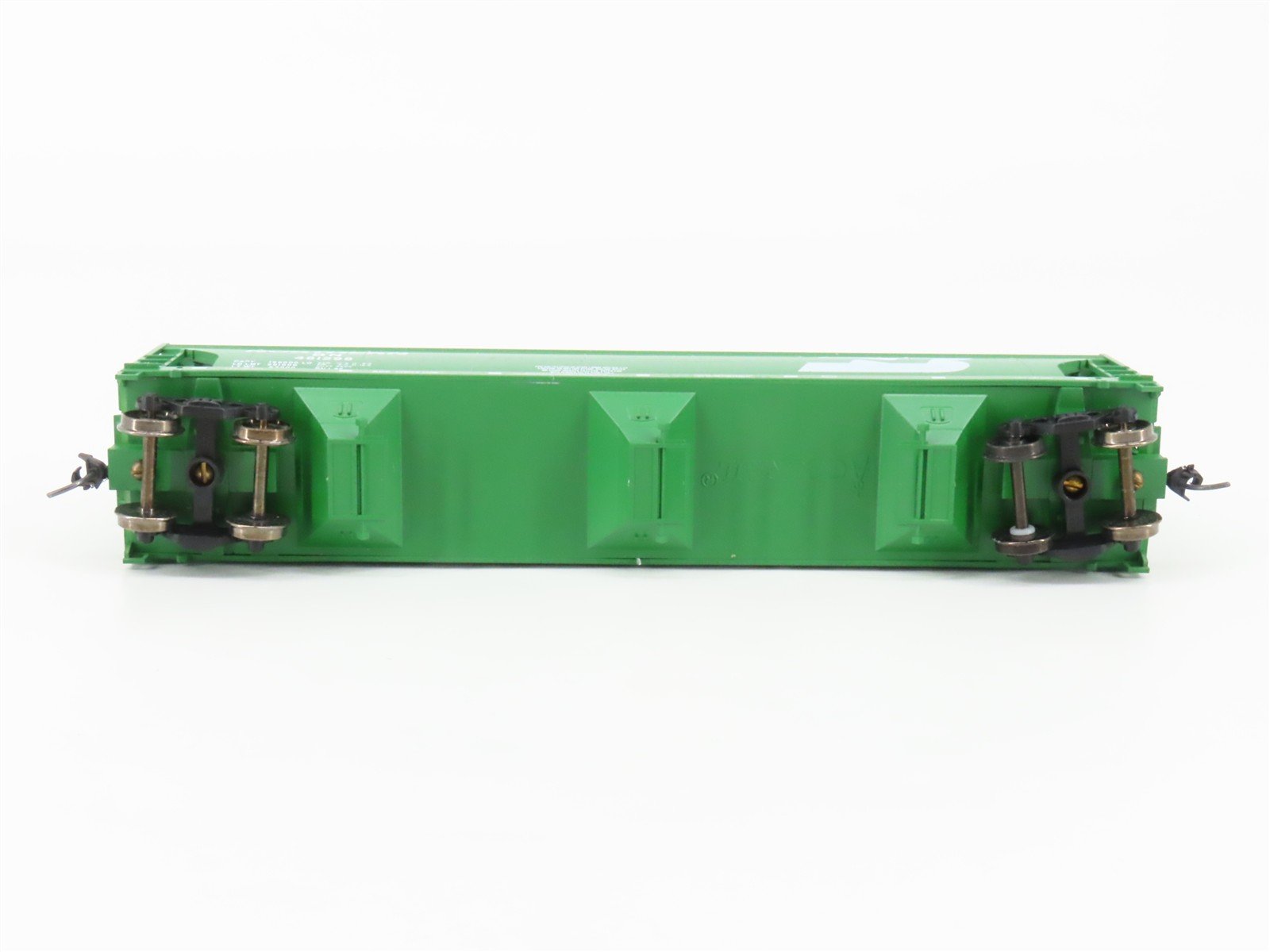HO Accurail 2015 BN Burlington Northern 3-Bay Covered Hopper #481298 - Upgraded