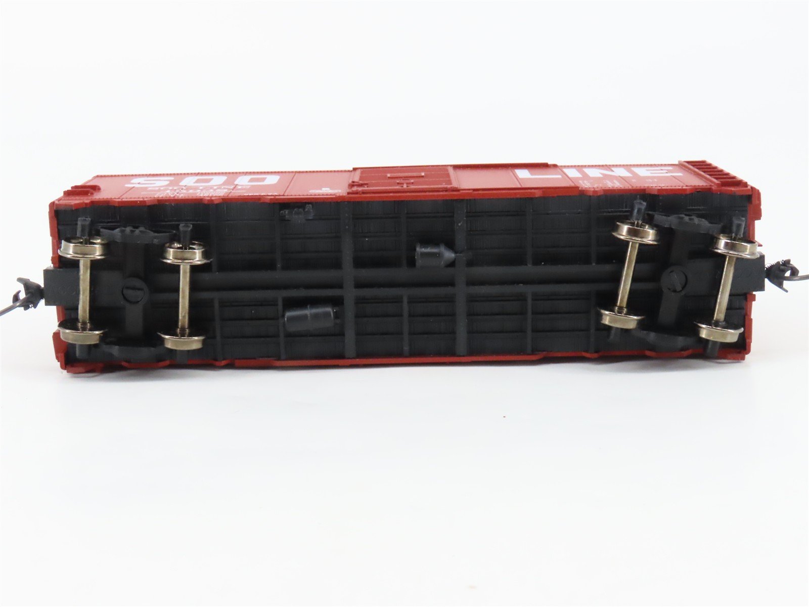 HO Scale Accurail 3218 SOO Line 40' Steel Single Door Box Car #45938 - Upgraded