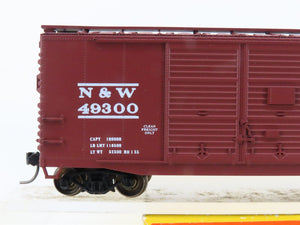 HO Scale Accurail 3022 N&W Norfolk & Western 40' Box Car #49300 - Upgraded
