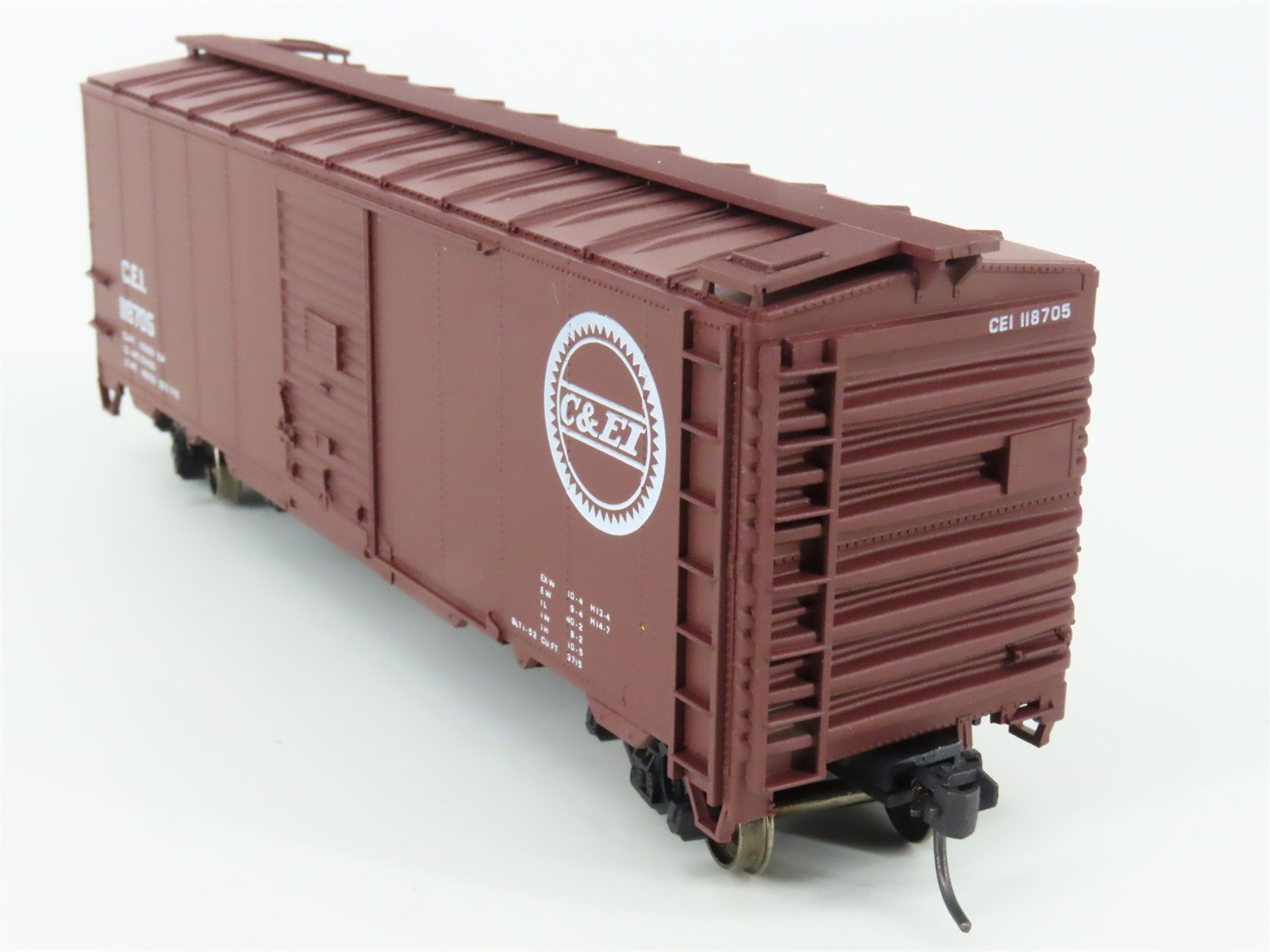 HO Accurail 1508 C&EI Chicago & Eastern Illinois 40' Box Car #118705 - Upgraded
