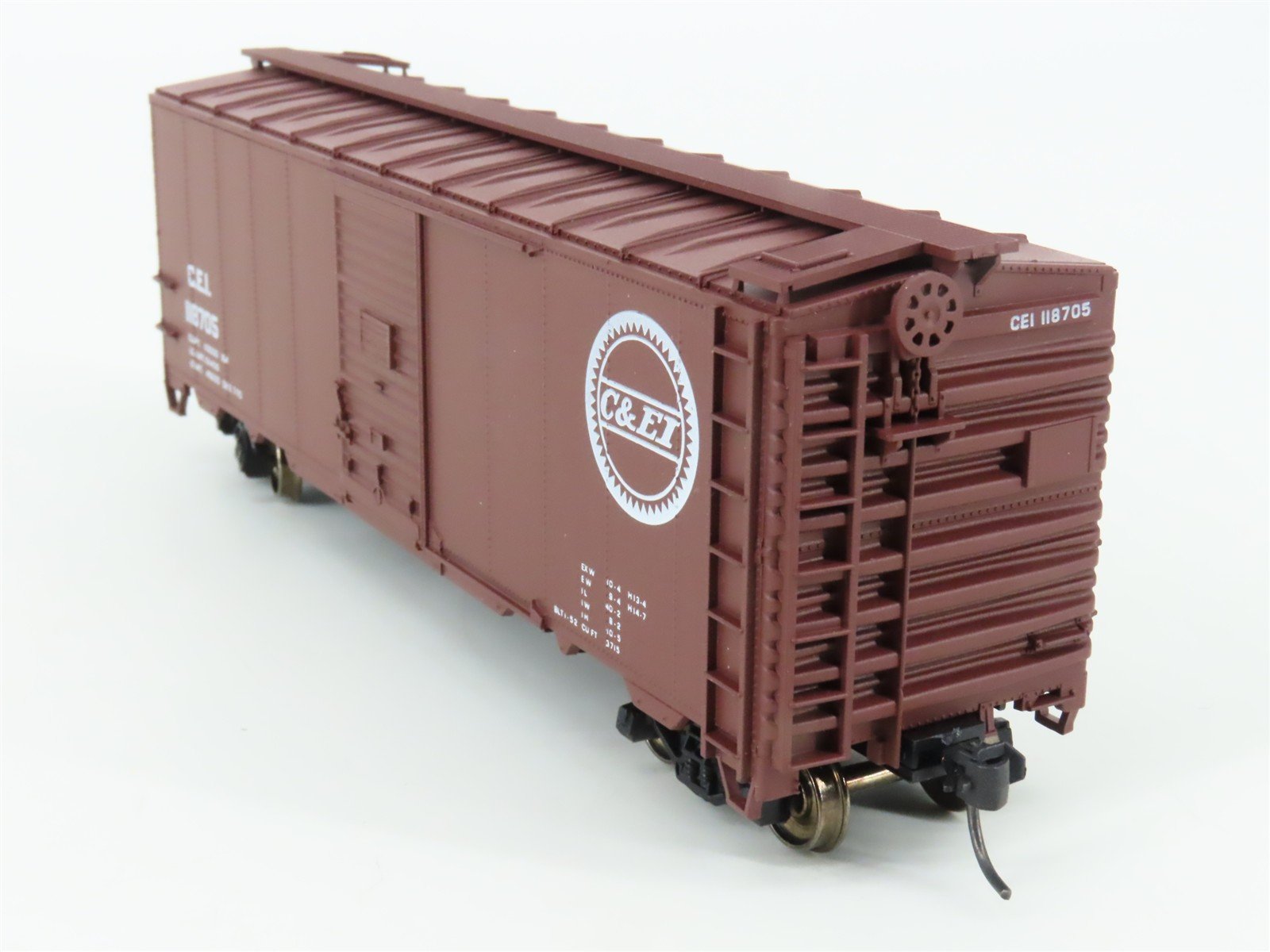 HO Accurail 1508 C&EI Chicago & Eastern Illinois 40' Box Car #118705 - Upgraded