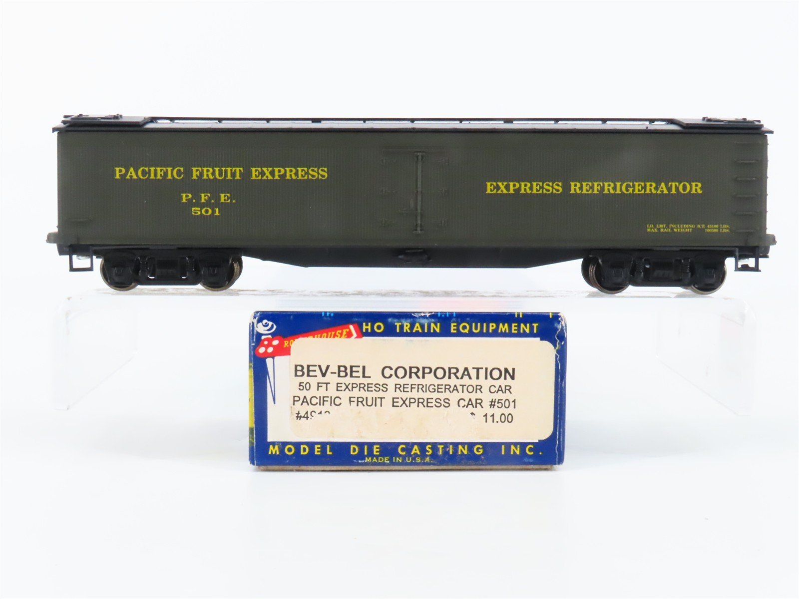 HO Roundhouse/Bev-Bel 4913 PFE Pacific Fruit Express 50' Reefer #501 - Upgraded