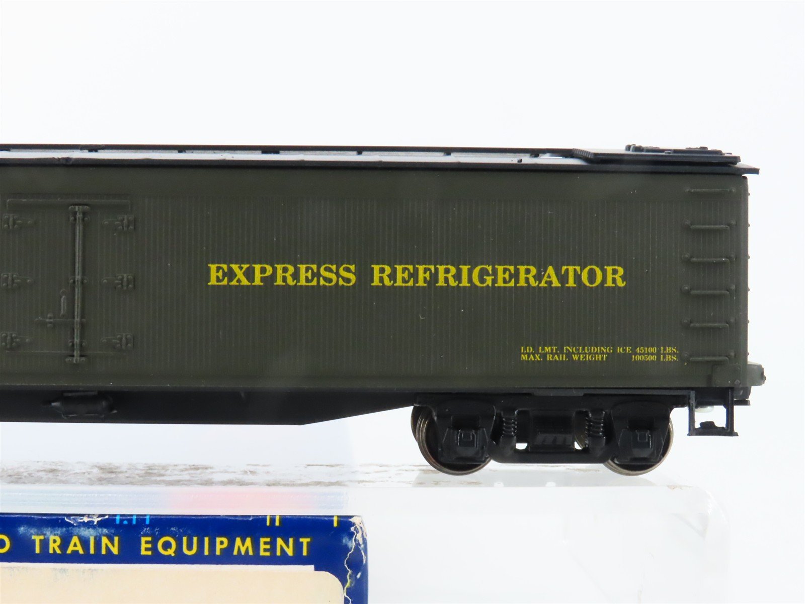 HO Roundhouse/Bev-Bel 4913 PFE Pacific Fruit Express 50' Reefer #501 - Upgraded