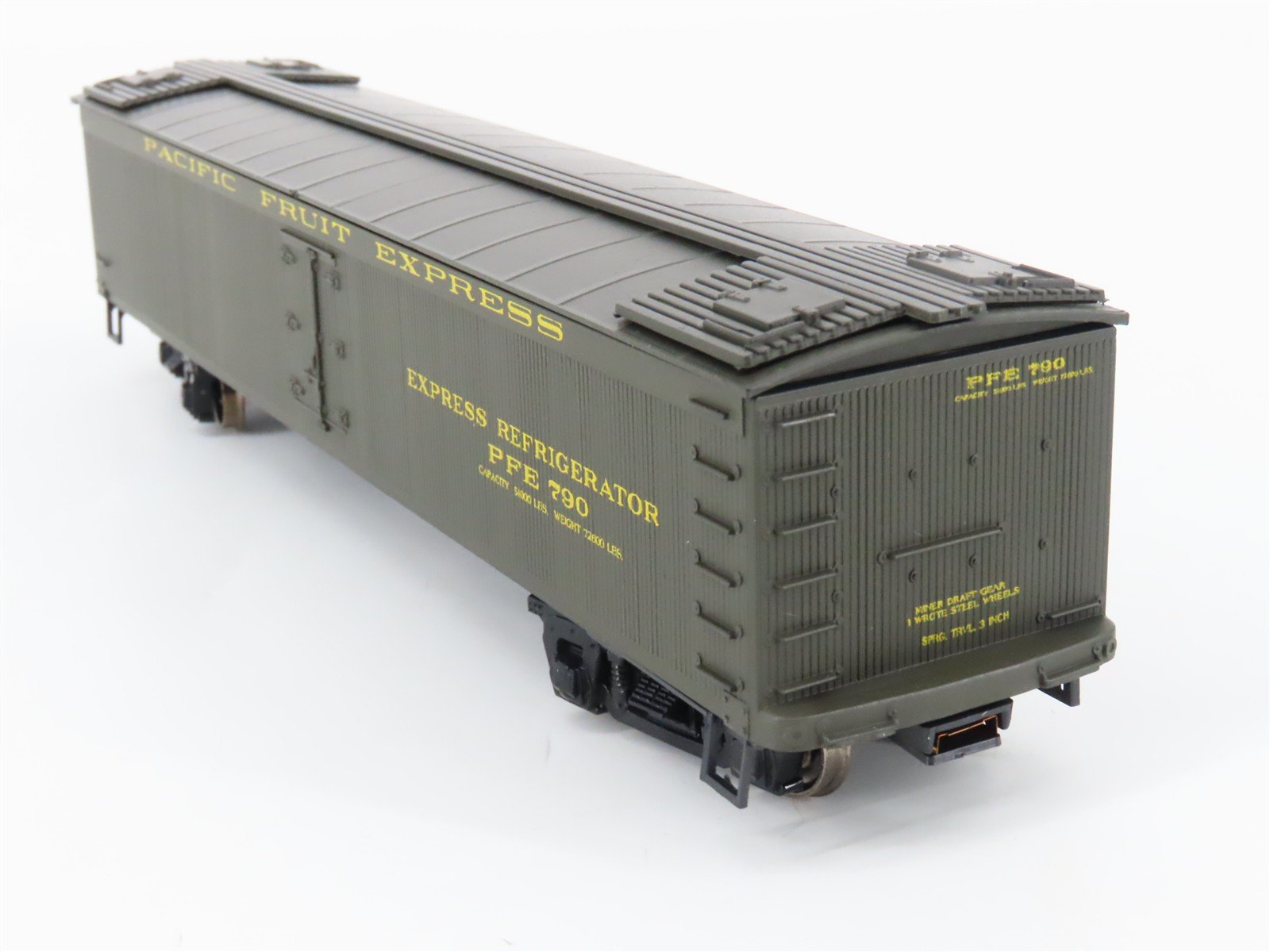 HO Roundhouse/Bev-Bel 4912-1 PFE Pacific Fruit Express 50' Reefer #790 Upgraded