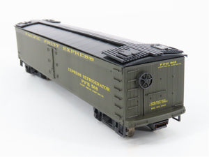 HO Roundhouse/Bev-Bel 4912 PFE Pacific Fruit Express 50' Reefer #568 - Upgraded