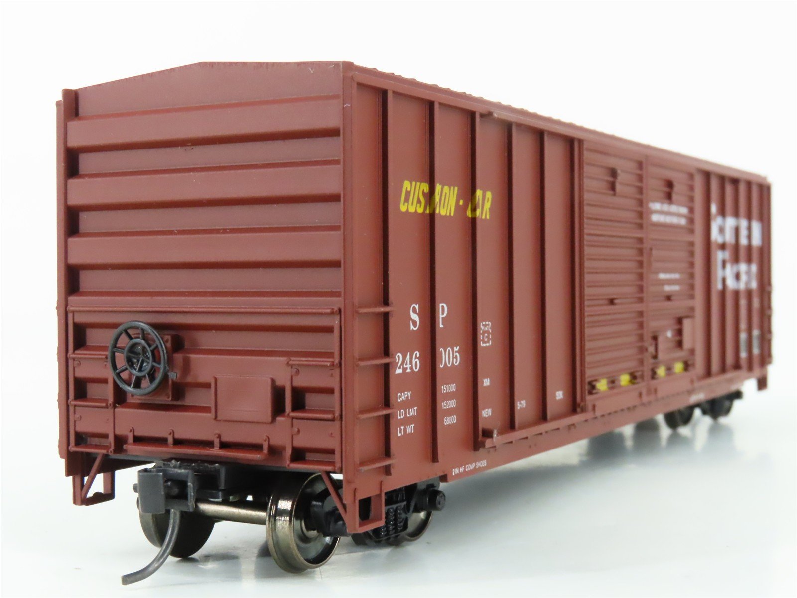 HO Scale Roundhouse 1986 SP Southern Pacific 50' Box Car #246005 - Upgraded