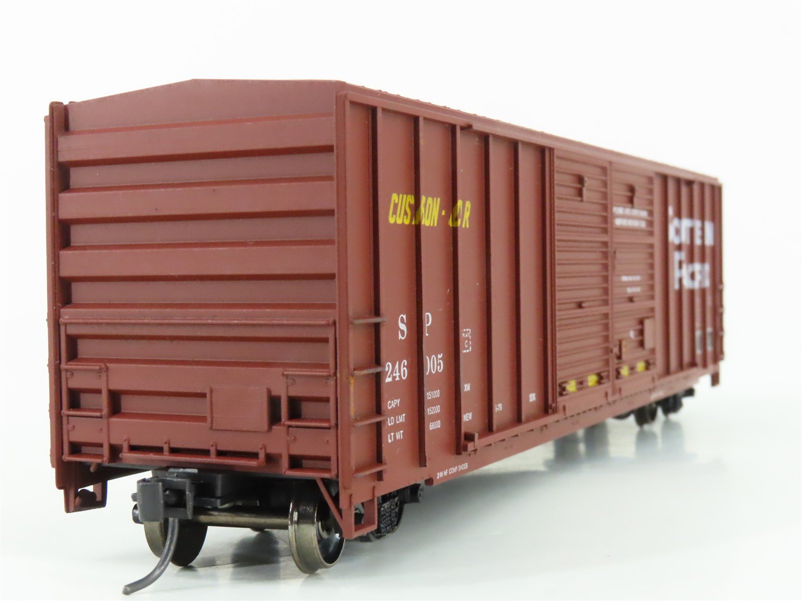 HO Scale Roundhouse 1986 SP Southern Pacific 50' Box Car #246005 - Upgraded