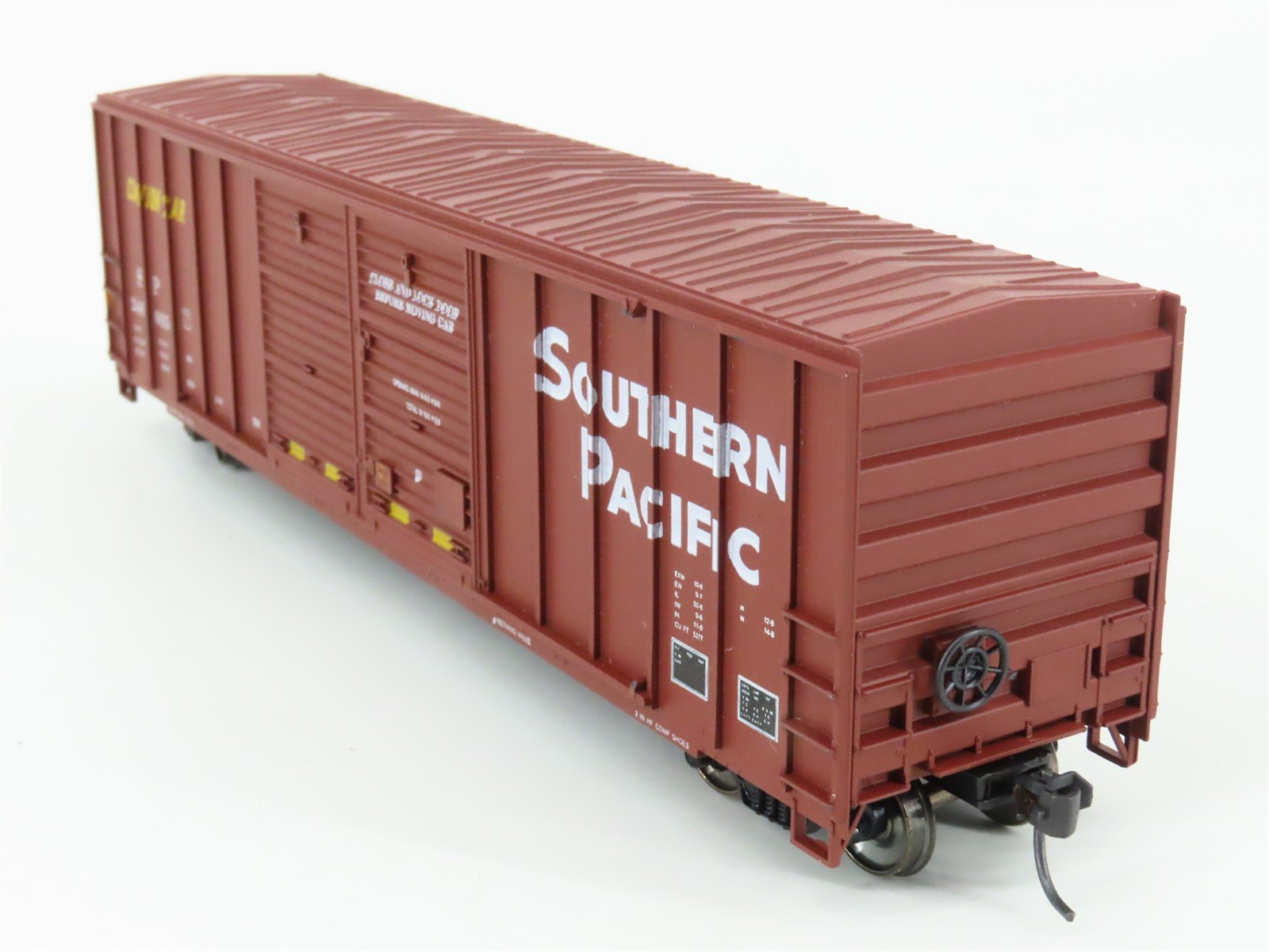 HO Scale Roundhouse 1986 SP Southern Pacific 50' Box Car #246005 - Upgraded